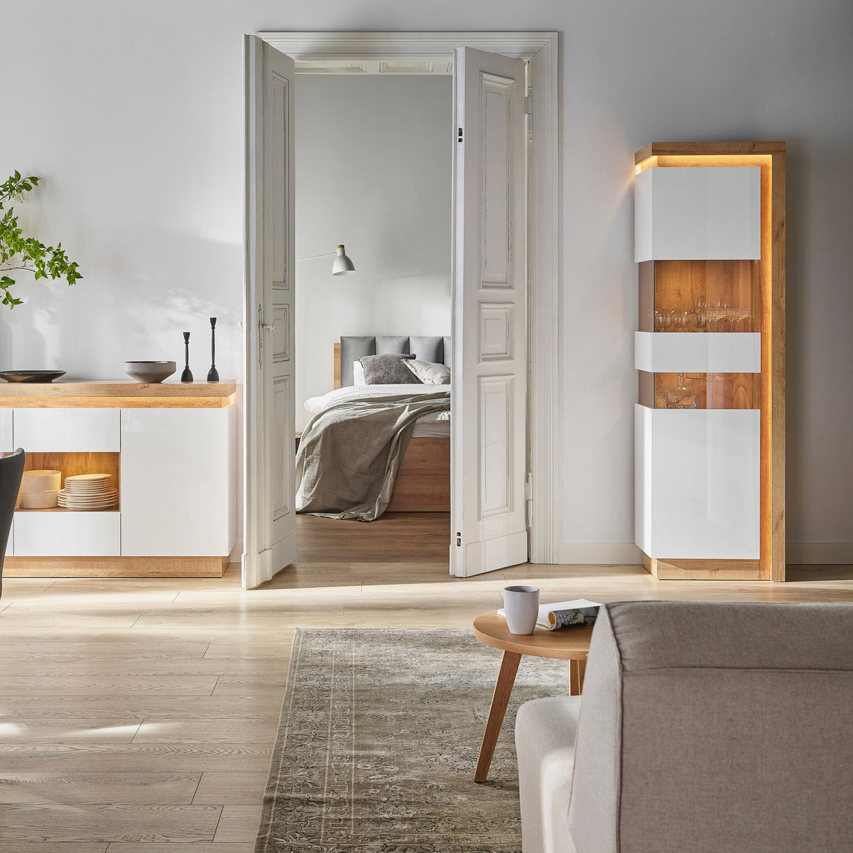 Furniture To Go Lyon Tall Narrow Display Cabinet (LHD) in Riviera Oak/White High Gloss