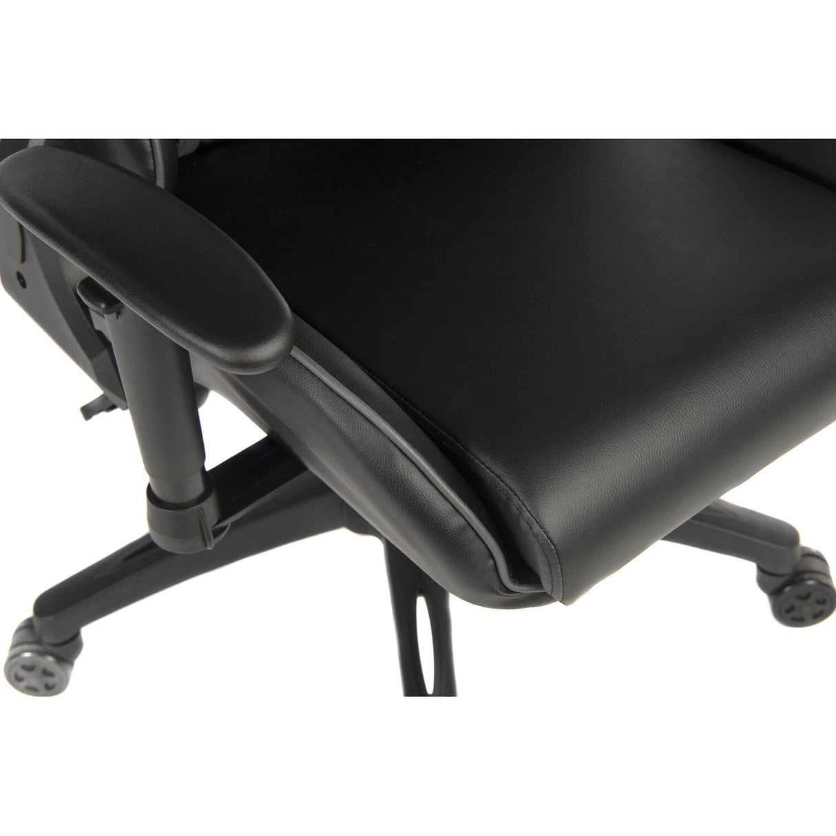 Teknik 6997 - Yokohama Black Gaming Chair