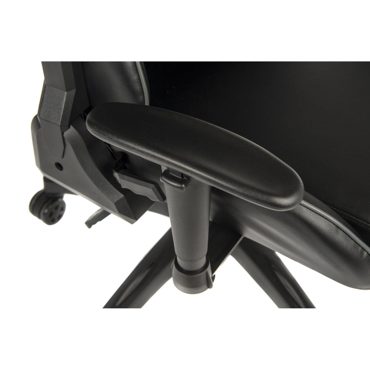 Teknik 6997 - Yokohama Black Gaming Chair