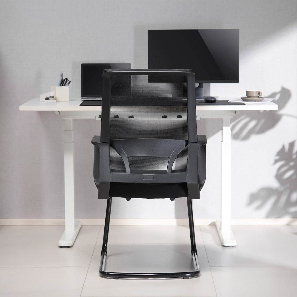 TTAP Cambridge Black Mesh Visitor Chair