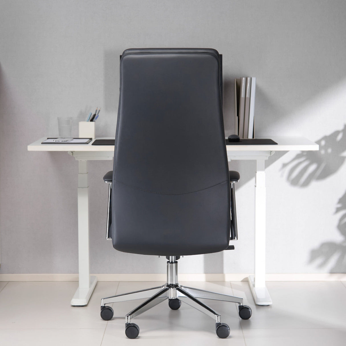 TTAP York Black Leather Faced Office Chair