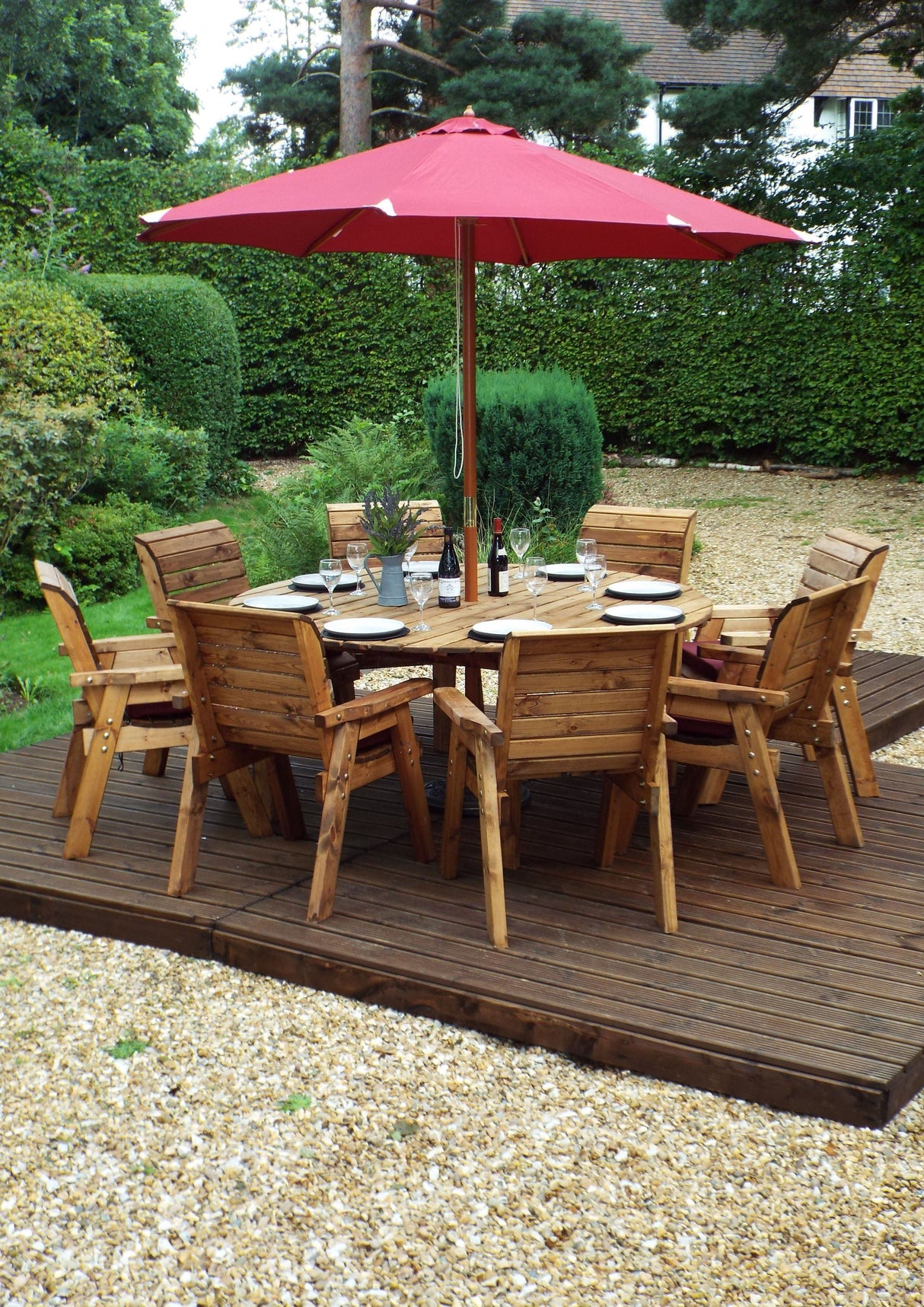 Charles Taylor Eight Seater Circular Table Set with Cushions and Parasol