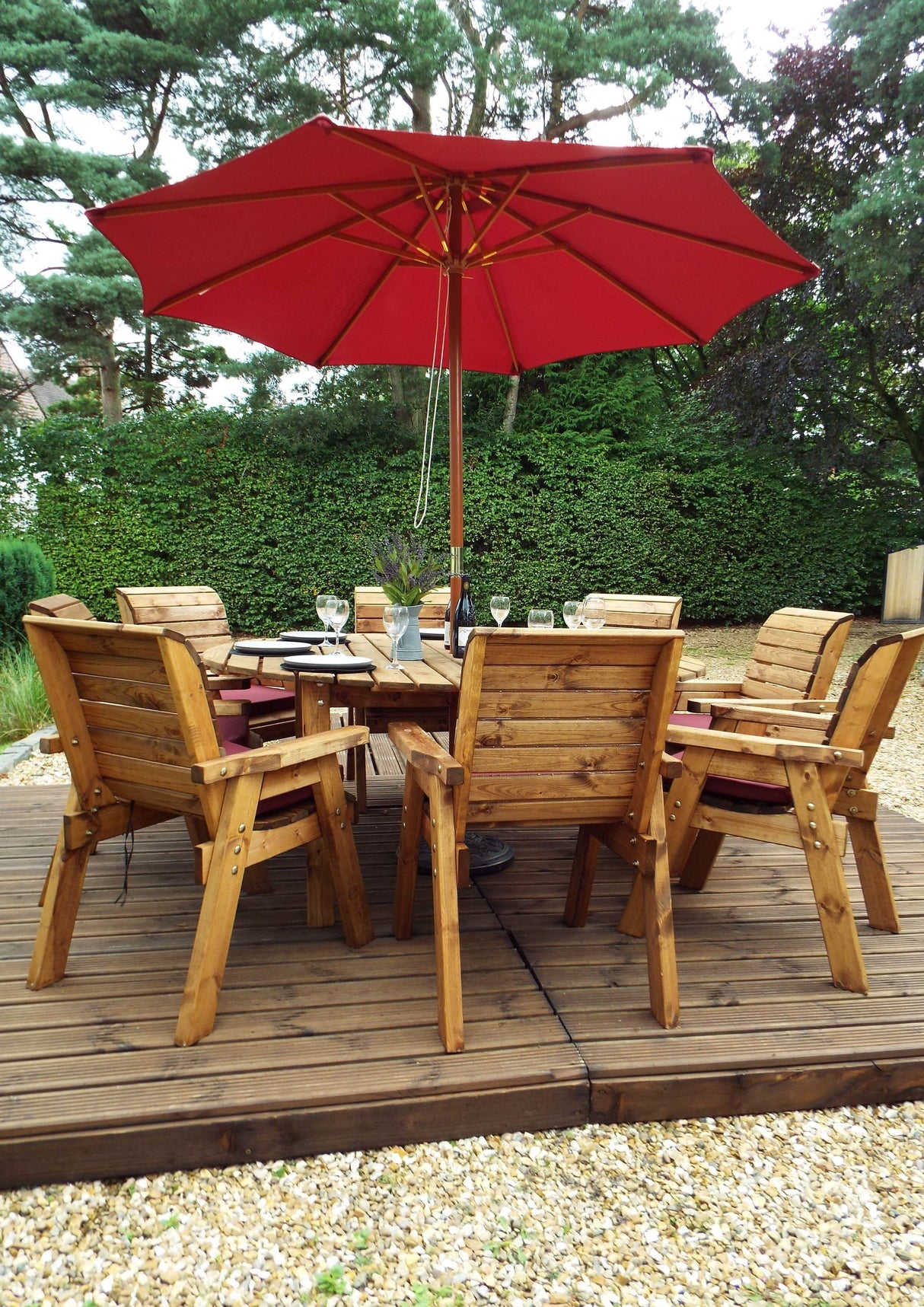 Charles Taylor Eight Seater Circular Table Set with Cushions and Parasol