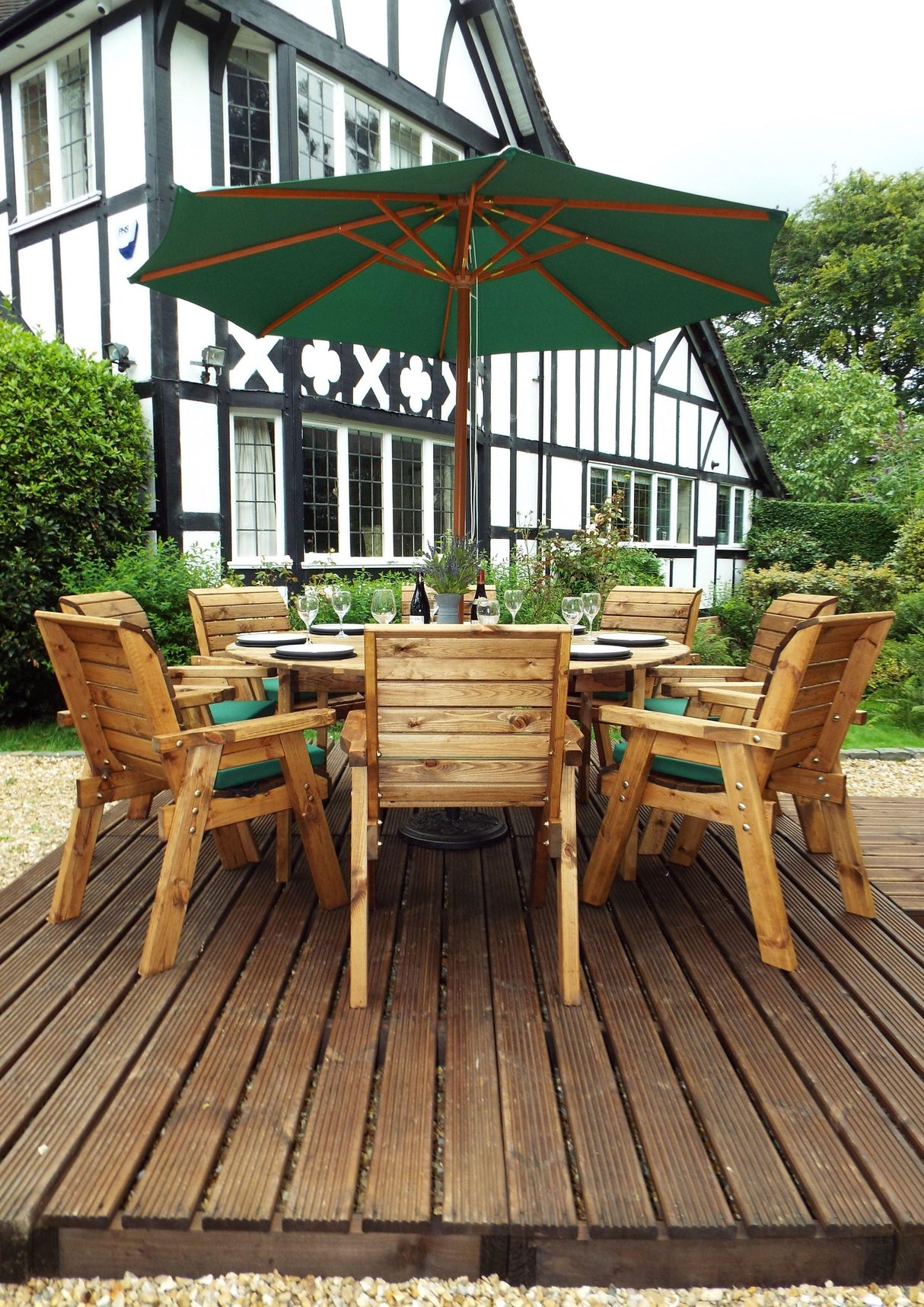 Charles Taylor Eight Seater Circular Table Set with Cushions and Parasol