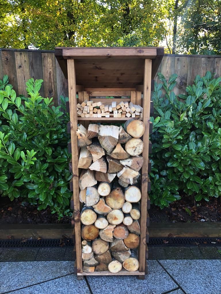 Charles Taylor Sherwood Small Log Store (HB201)