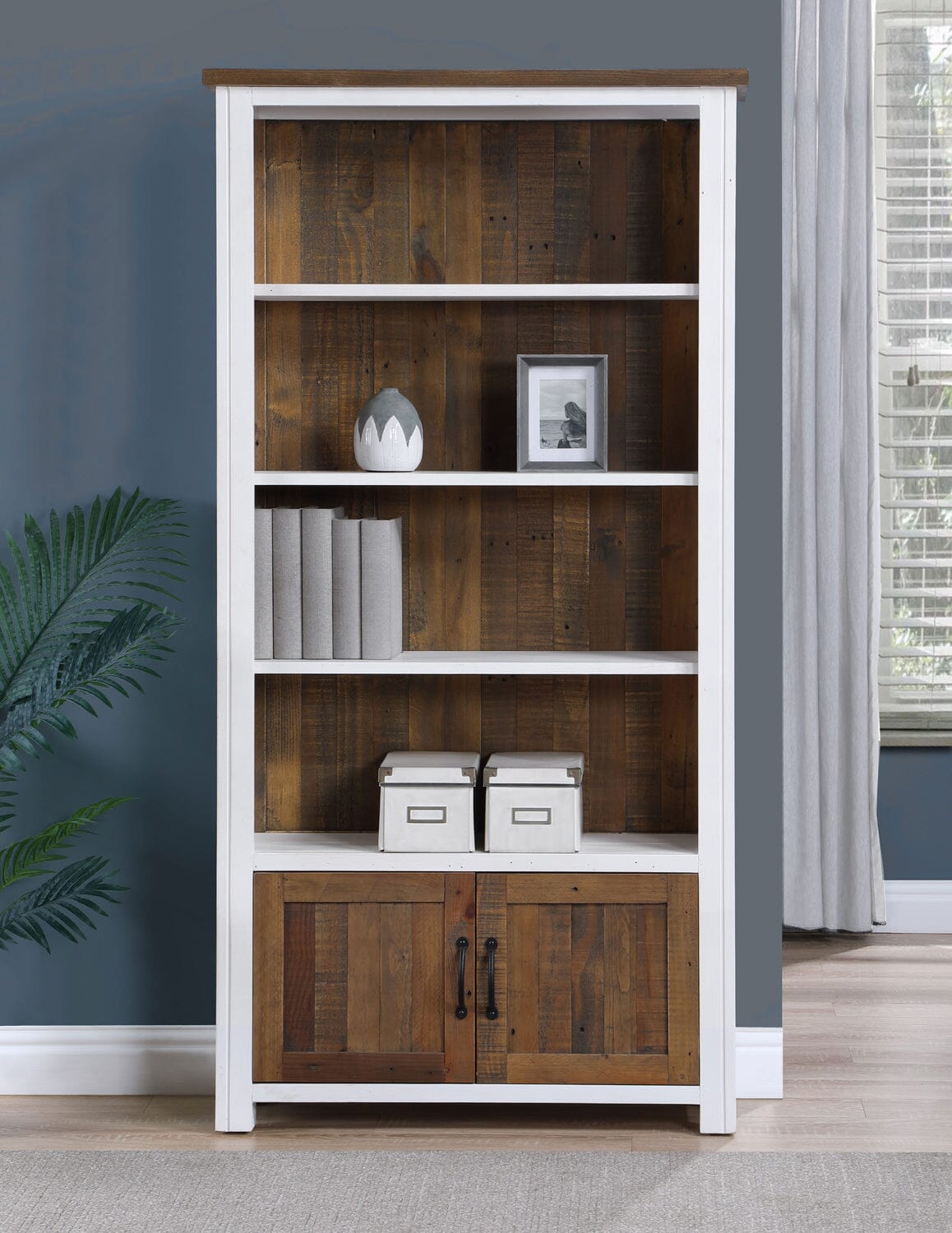 Baumhaus Splash of White - Large Open Bookcase with Doors (VTTW01B)