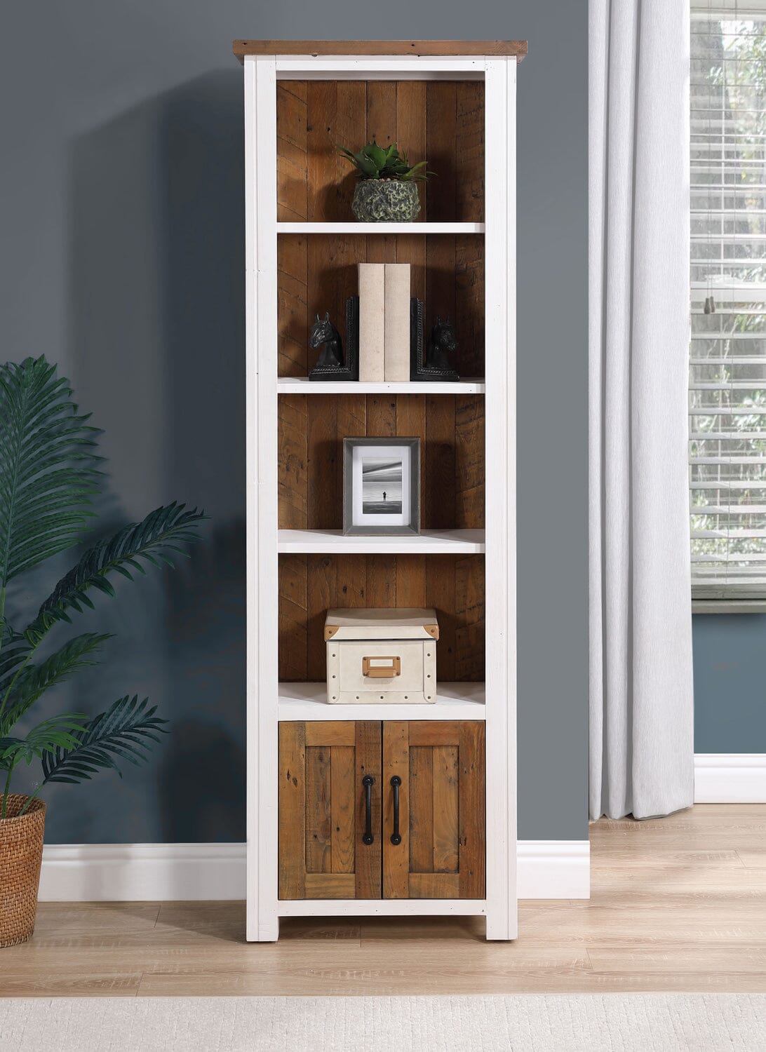 Baumhaus Splash of White - Narrow Bookcase (VTTW01C)