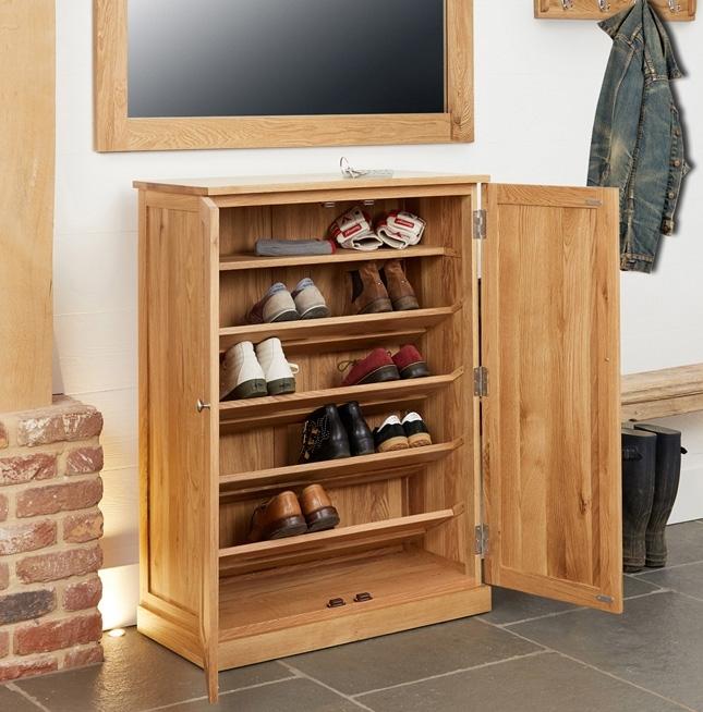 Baumhaus Mobel Oak Large Shoe Cupboard (COR20D)