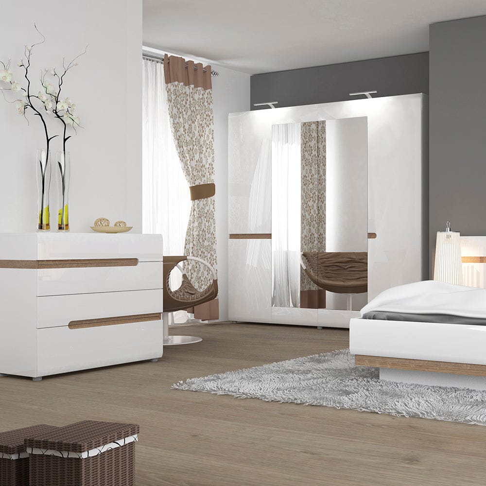 Furniture To Go Chelsea Bedroom 4 Drawer Chest in White with a Truffle Oak Trim