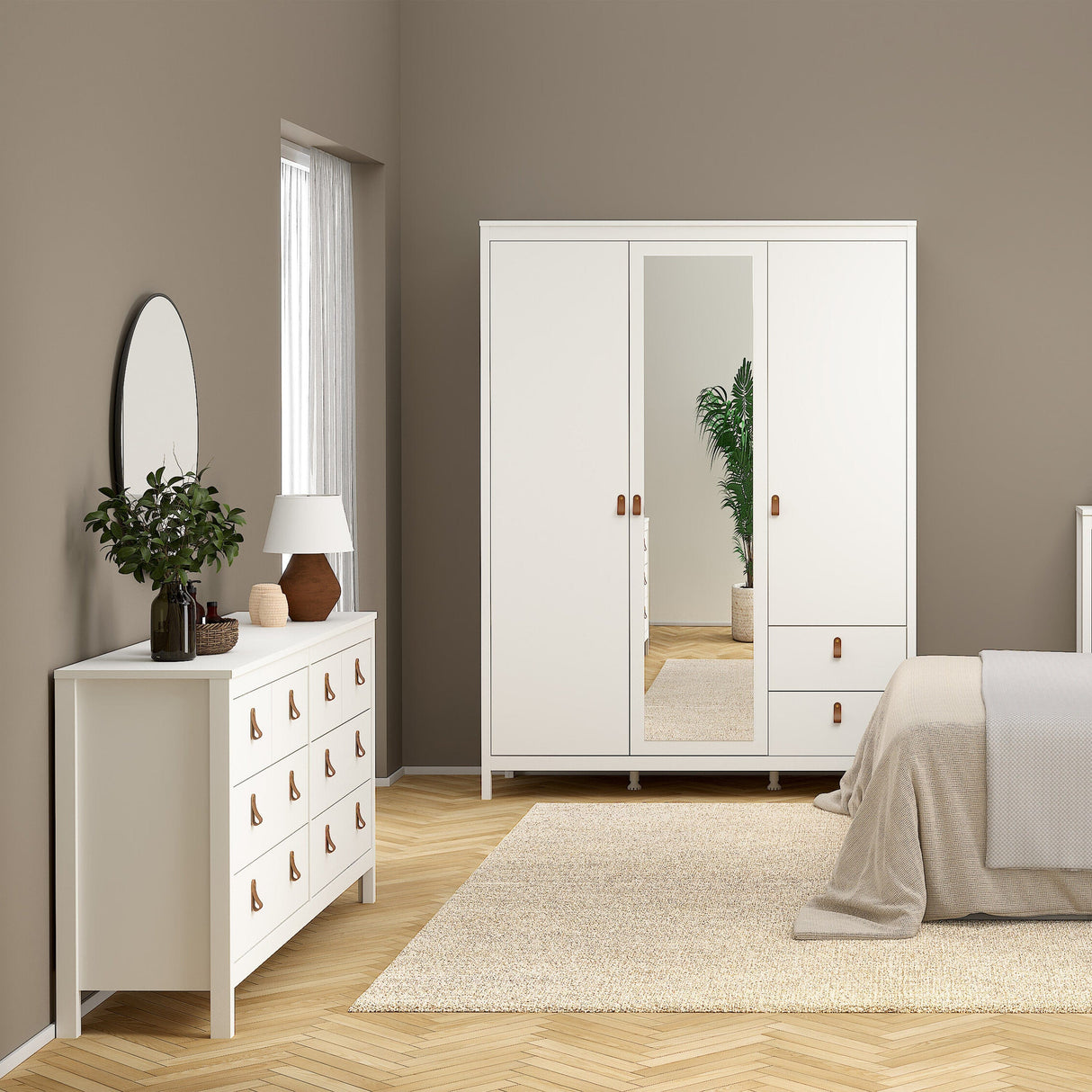 Furniture To Go Barcelona Double Dresser 4+4 Drawers in White
