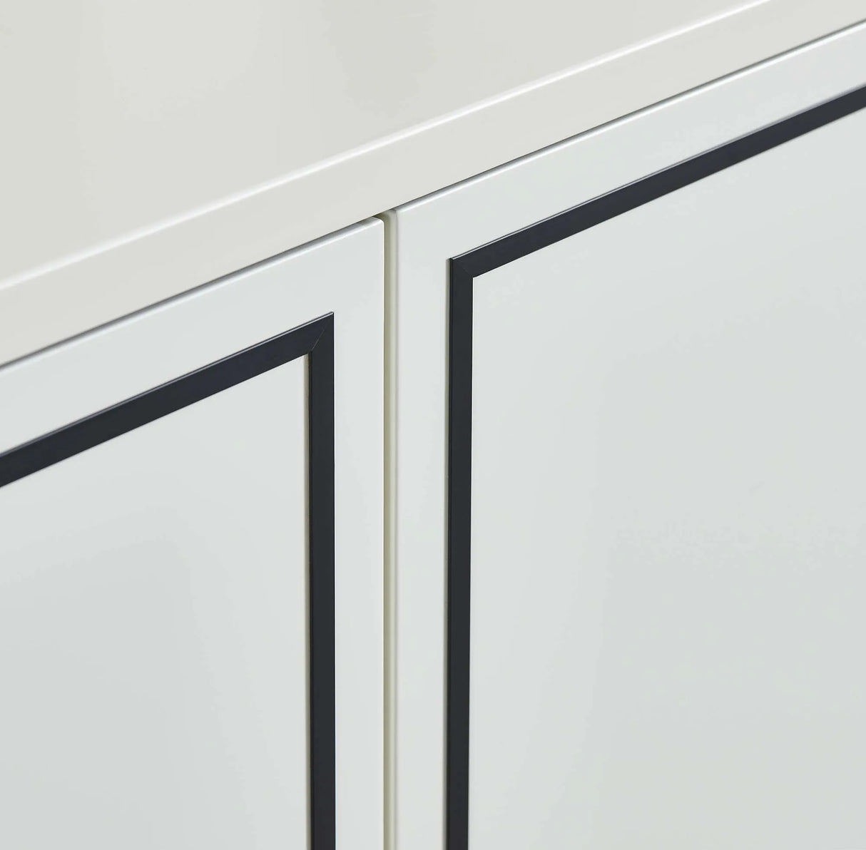 Frank Olsen Mia Large White TV Stand