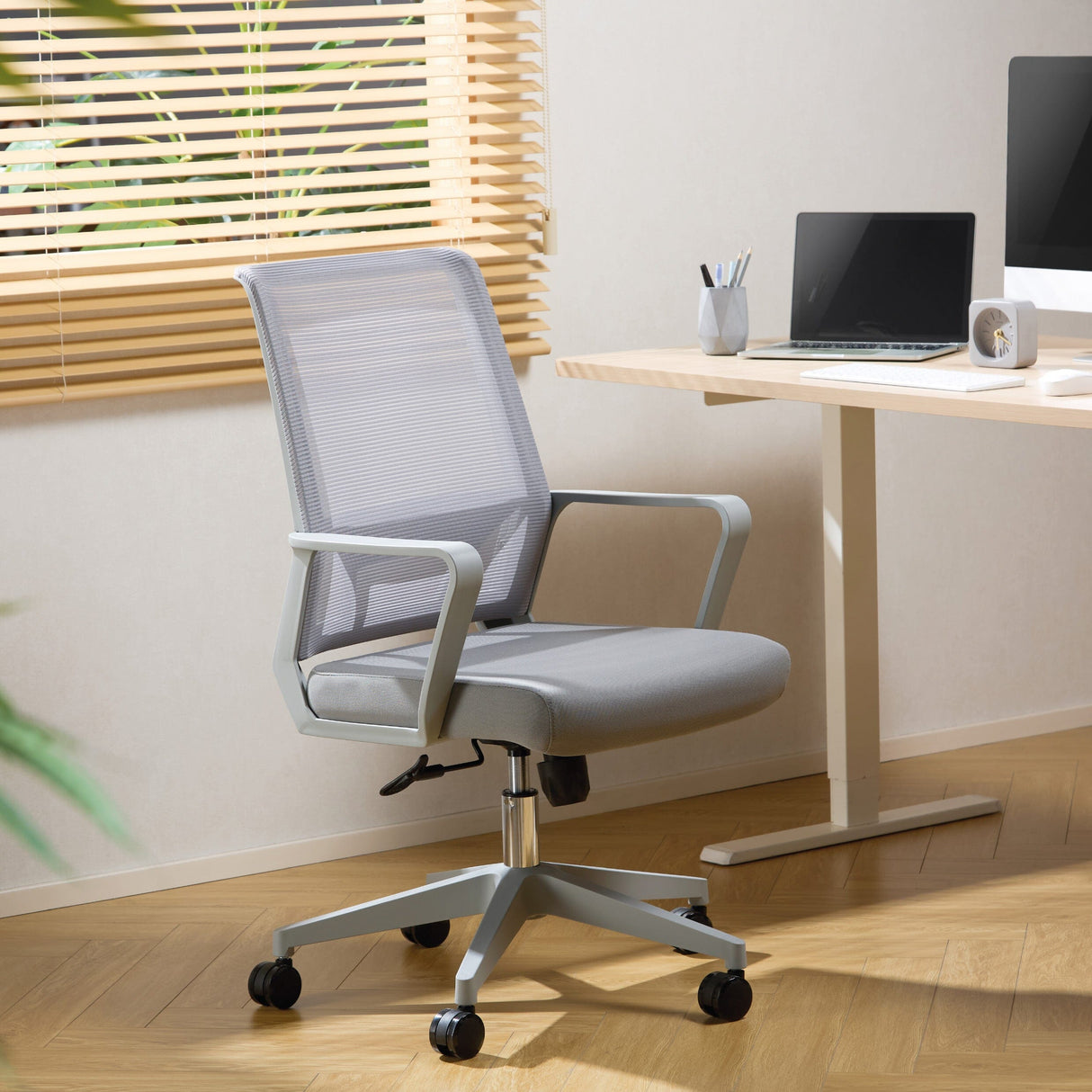 TTAP Cambridge Grey Mesh Office Chair