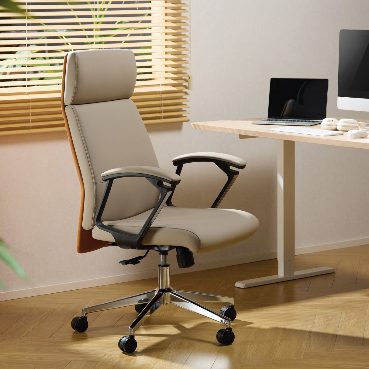TTAP London Cream Leather Faced Office Chair