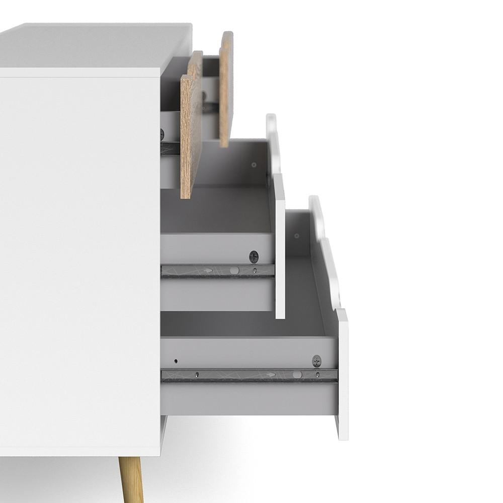 Furniture To Go Oslo 4-Drawer Chest in White and Oak (7047539549AK)