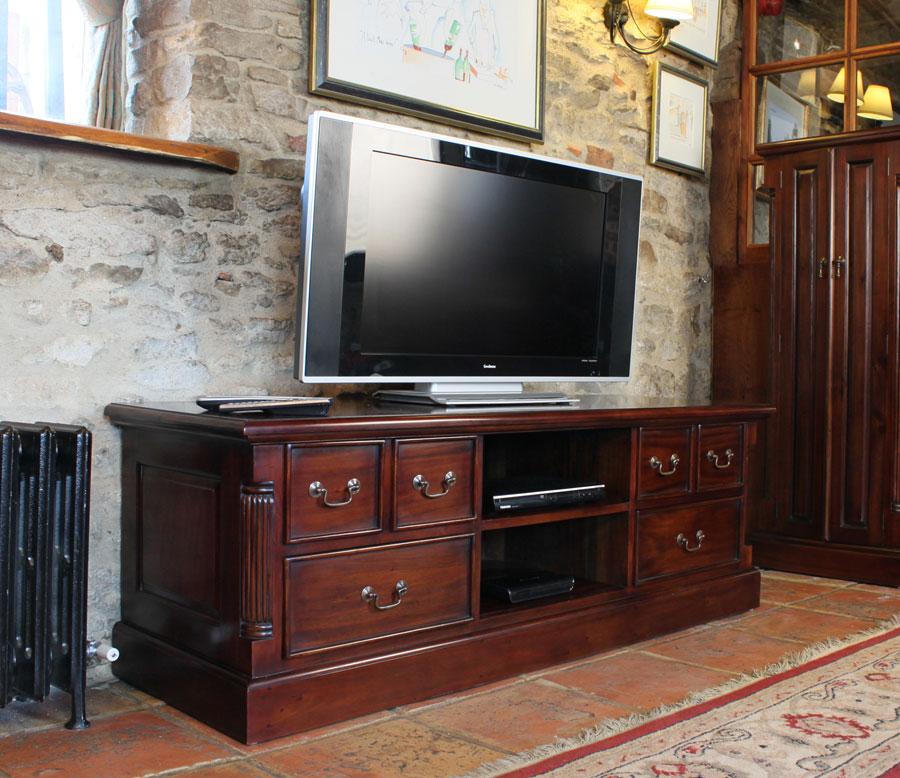 Baumhaus La Roque Mahogany TV Cabinet (IMR09A)