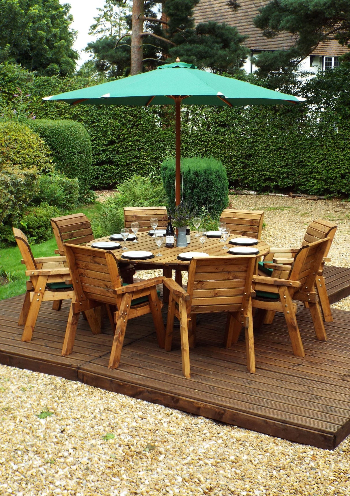 Charles Taylor Eight Seater Circular Table Set with Cushions and Parasol