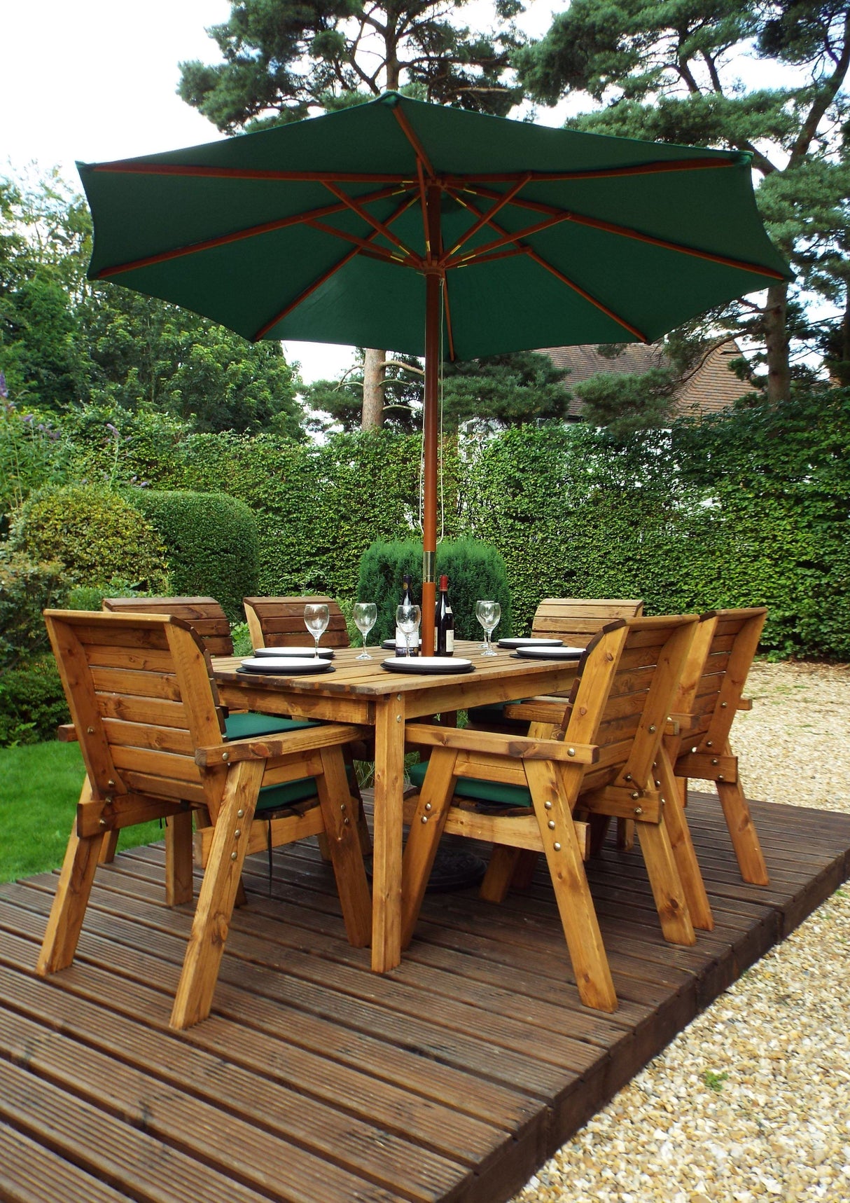 Charles Taylor Six Seater Traditional Table Set with Cushions and Parasol (HB15)