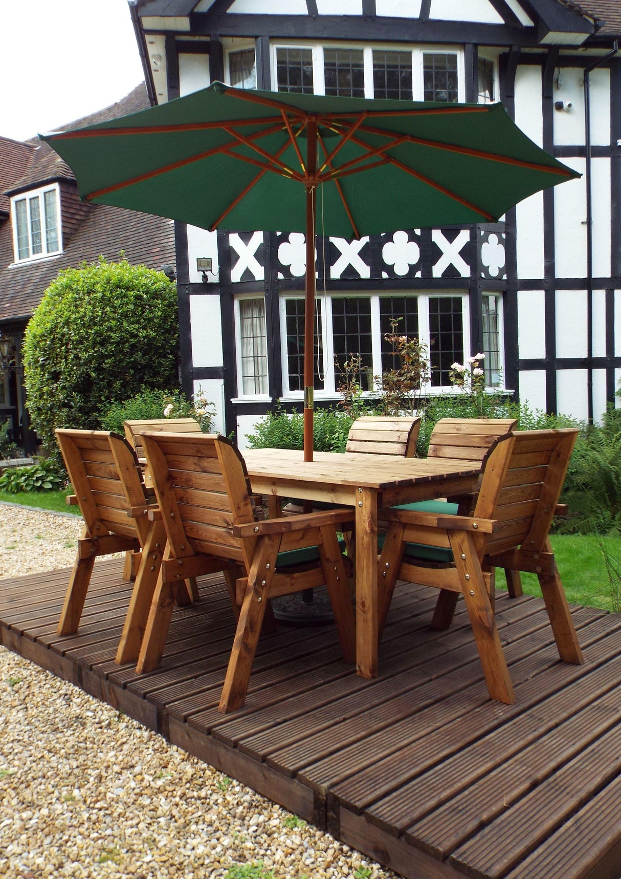 Charles Taylor Six Seater Traditional Table Set with Cushions and Parasol (HB15)