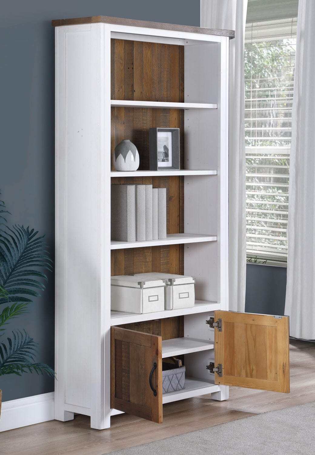 Baumhaus Splash of White - Large Open Bookcase with Doors (VTTW01B)