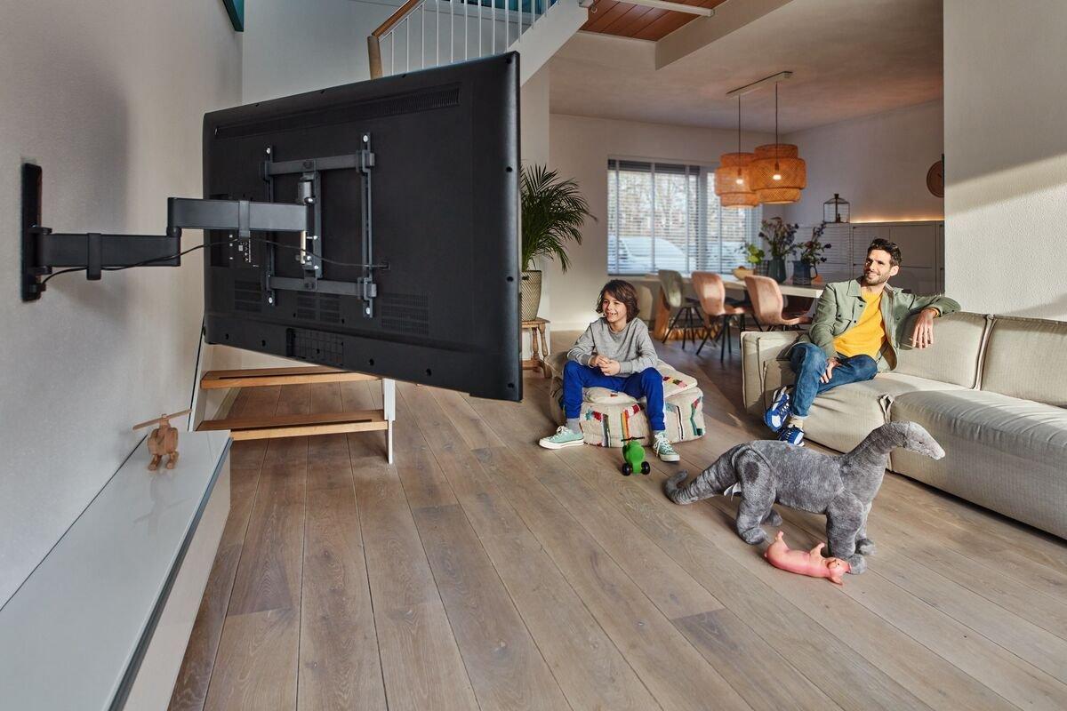 Vogels TVM 3645 TV (40-77") Double Arm Black Wall Bracket