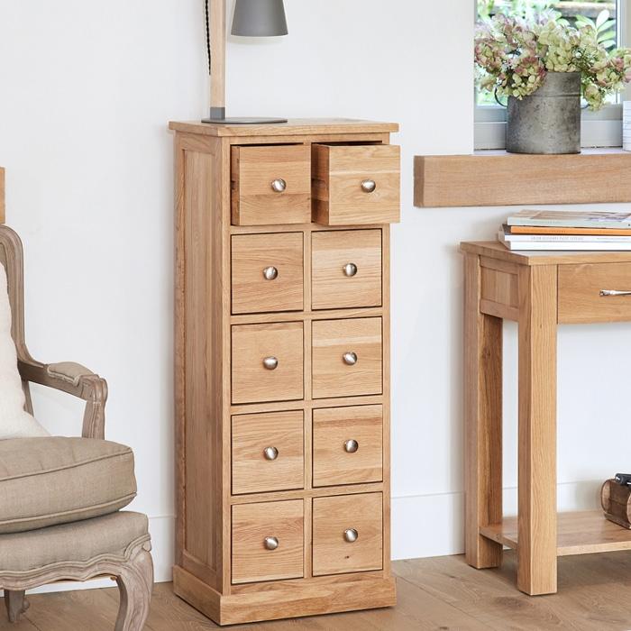 Baumhaus Mobel Oak DVD Storage Chest (COR17C)