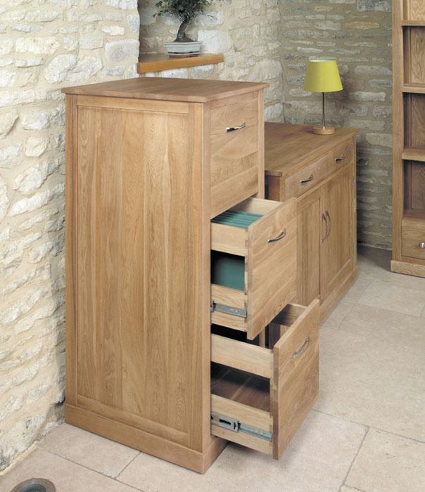 Baumhaus Mobel Oak Three Drawer Filing Cabinet (COR07D)